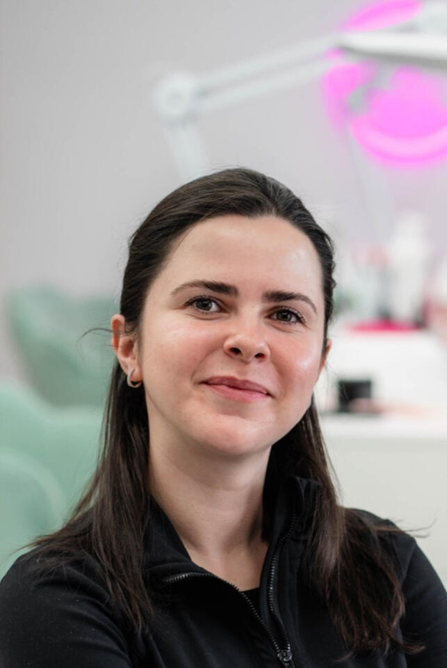 Yuliia (828) 723-0745